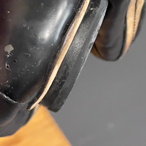 CHANEL Black Leather Ballet Flats 41 - Picture 13 of 15